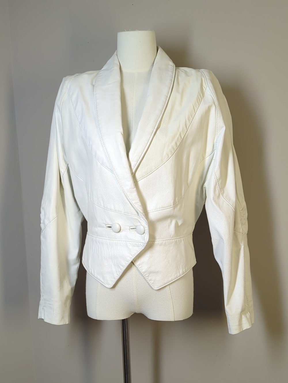White Women's Cropped Leather Blazer Jacket , Vintage Tuxedo Style 0